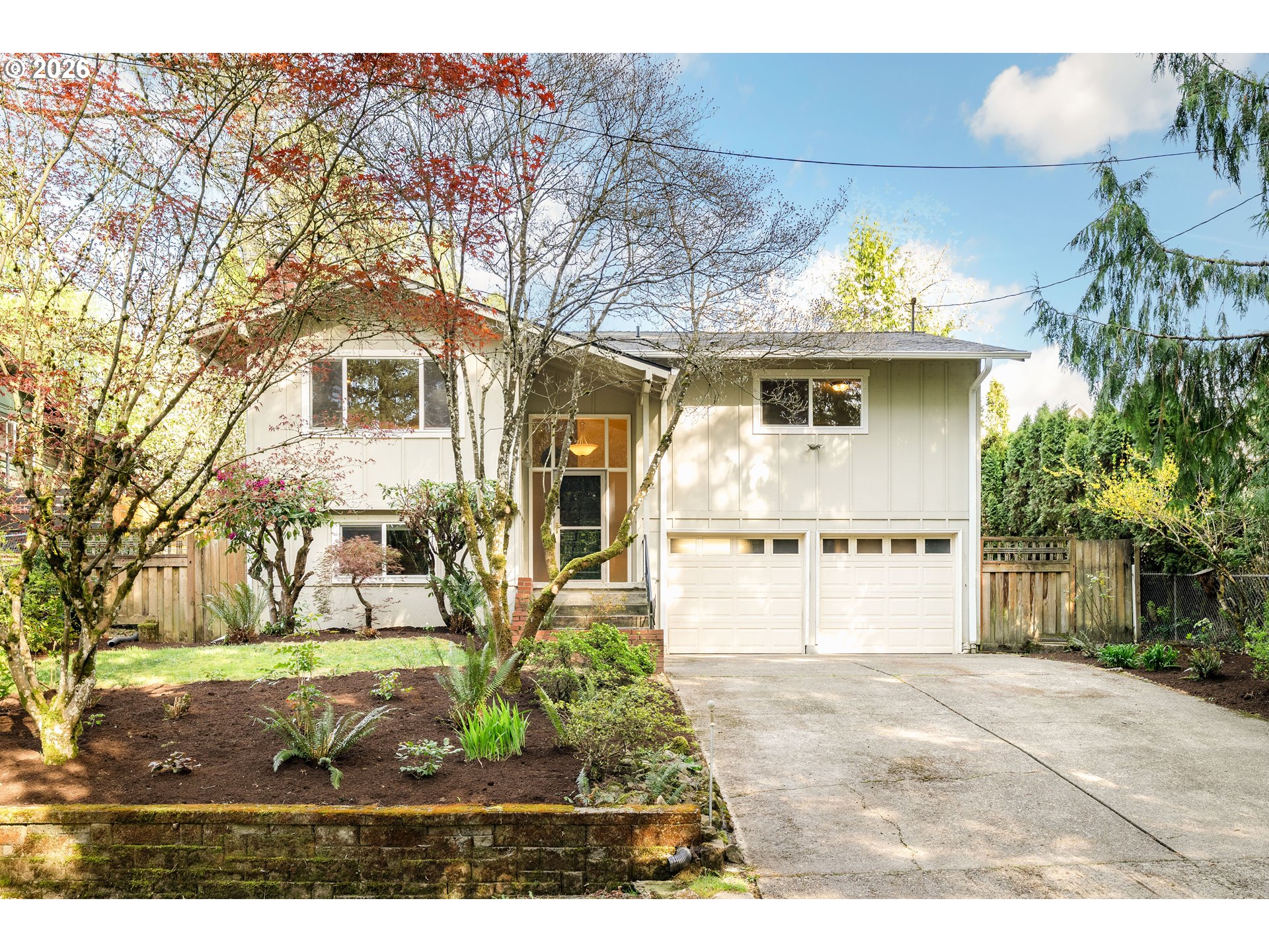 7422 Southwest 37th Avenue Portland, OR 97219 - Photo 1 of 47