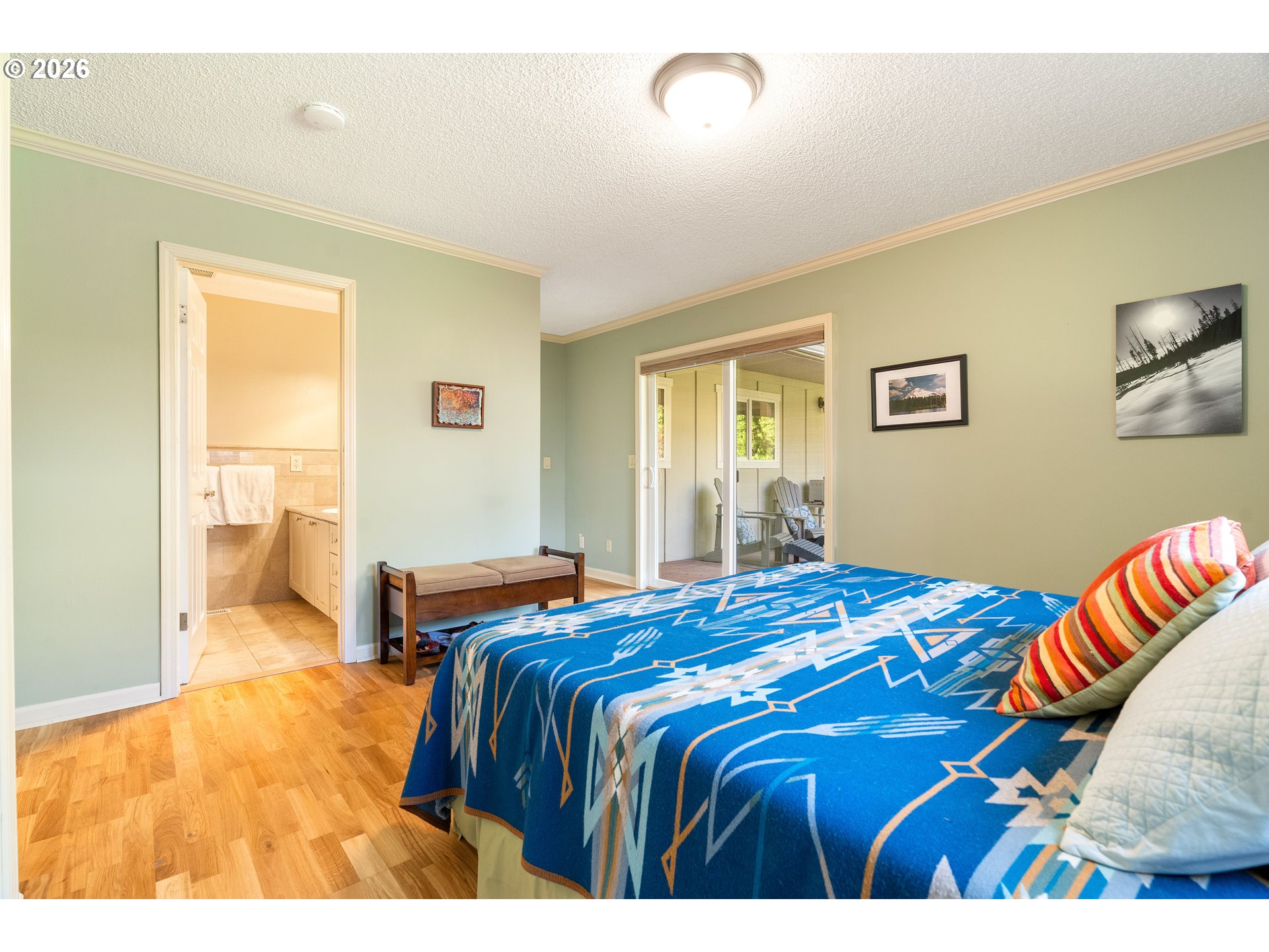 7422 Southwest 37th Avenue Portland, OR 97219 - Photo 11 of 47