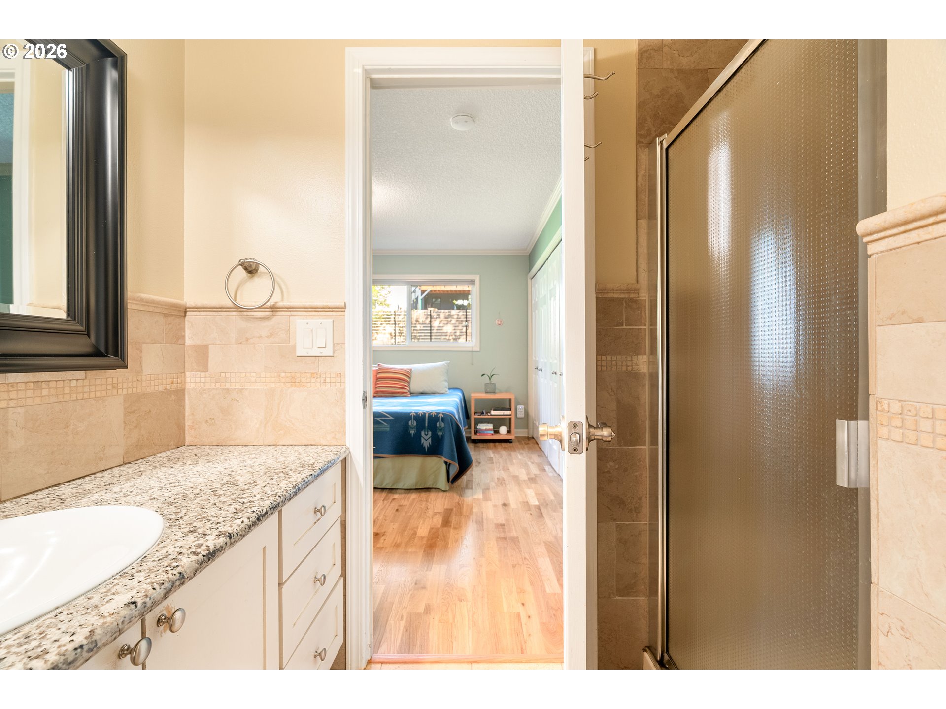 7422 Southwest 37th Avenue Portland, OR 97219 - Photo 12 of 47