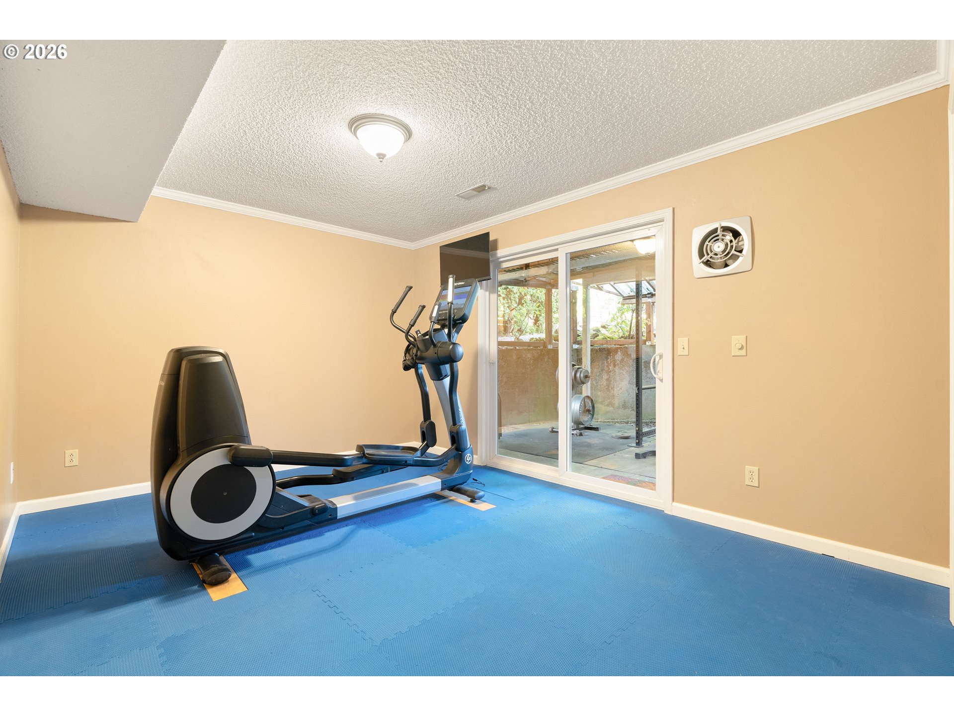 7422 Southwest 37th Avenue Portland, OR 97219 - Photo 23 of 47