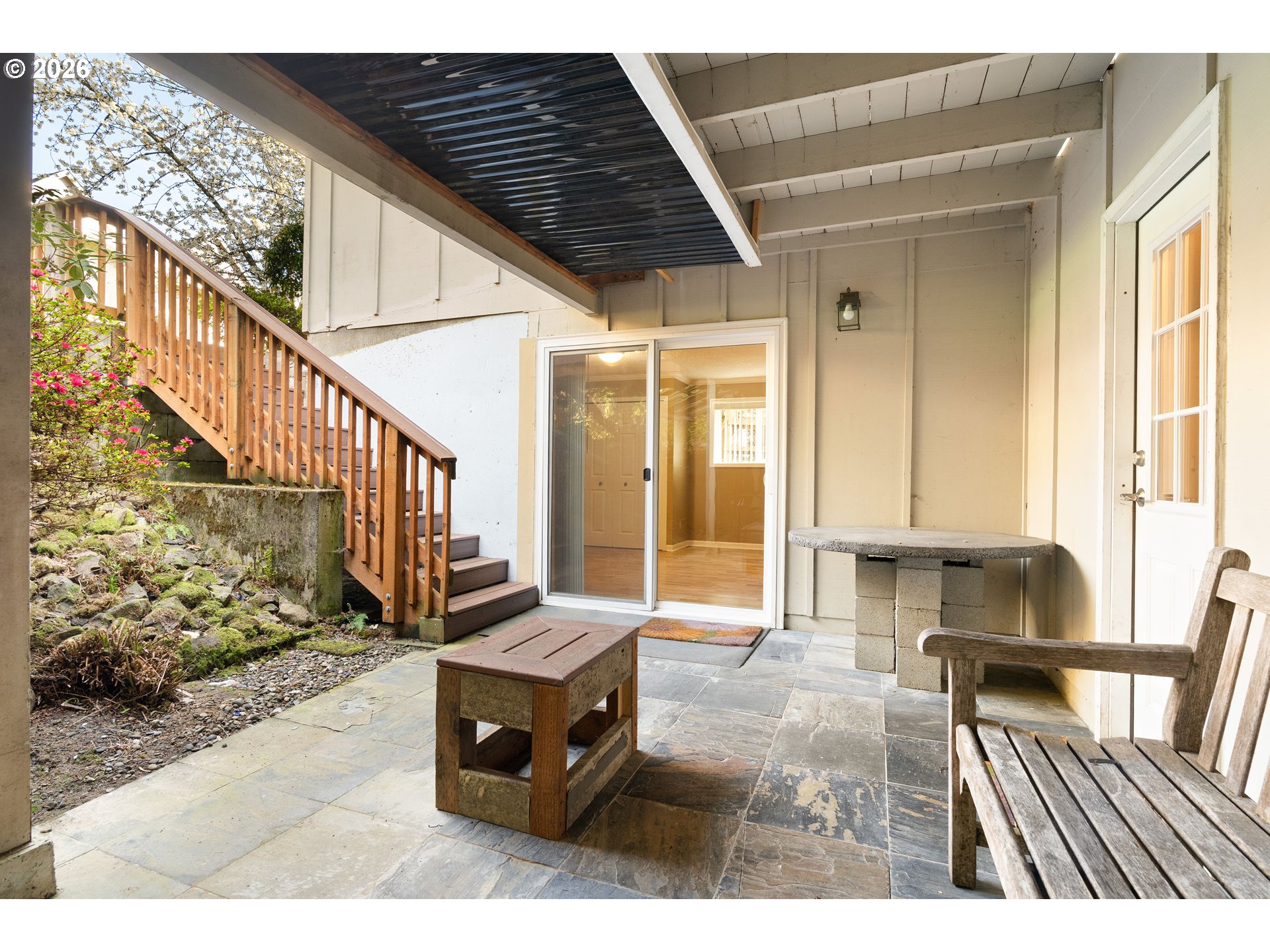 7422 Southwest 37th Avenue Portland, OR 97219 - Photo 28 of 47