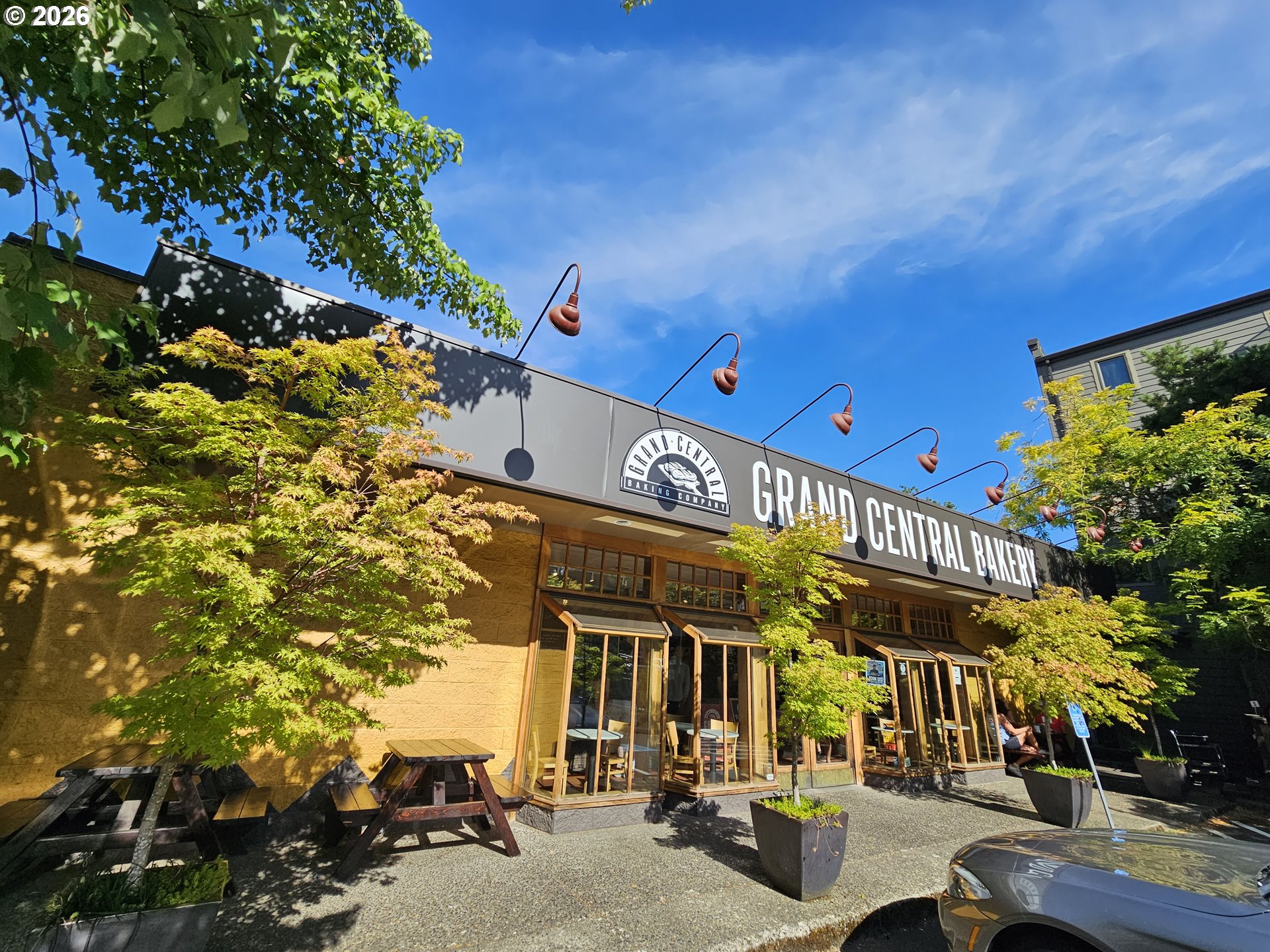 7422 Southwest 37th Avenue Portland, OR 97219 - Photo 42 of 47