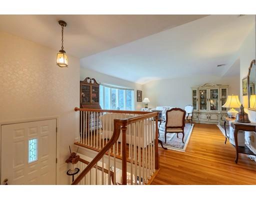 6 Gates Road Peabody, MA 01960 - Photo 3 of 40 Gallery Image 3