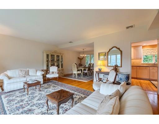 6 Gates Road Peabody, MA 01960 - Photo 5 of 40 Gallery Image 5