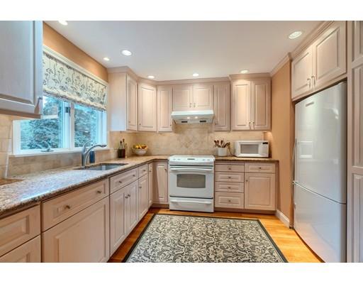 6 Gates Road Peabody, MA 01960 - Photo 9 of 40 Gallery Image 9