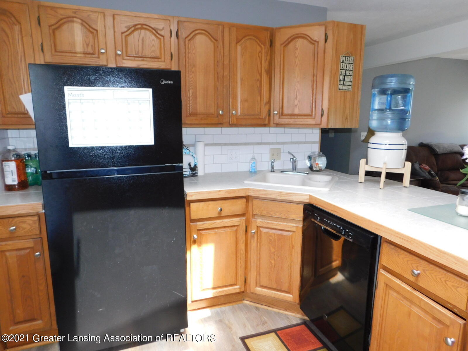 111 Meath Road Eaton Rapids, MI 48827 - Photo 5 of 34 DSCN1331