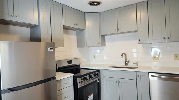 $2,000 | 1323 Worcester Road, Unit G7, Framingham, MA 01701