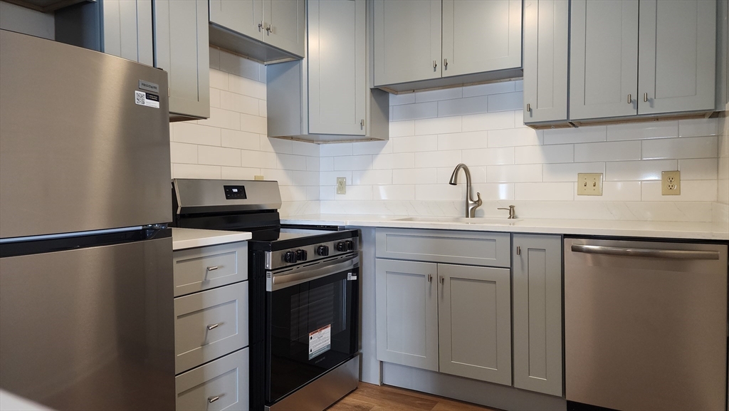 1323 Worcester Road, Unit G7 Framingham, MA 01701 - Photo 4 of 20