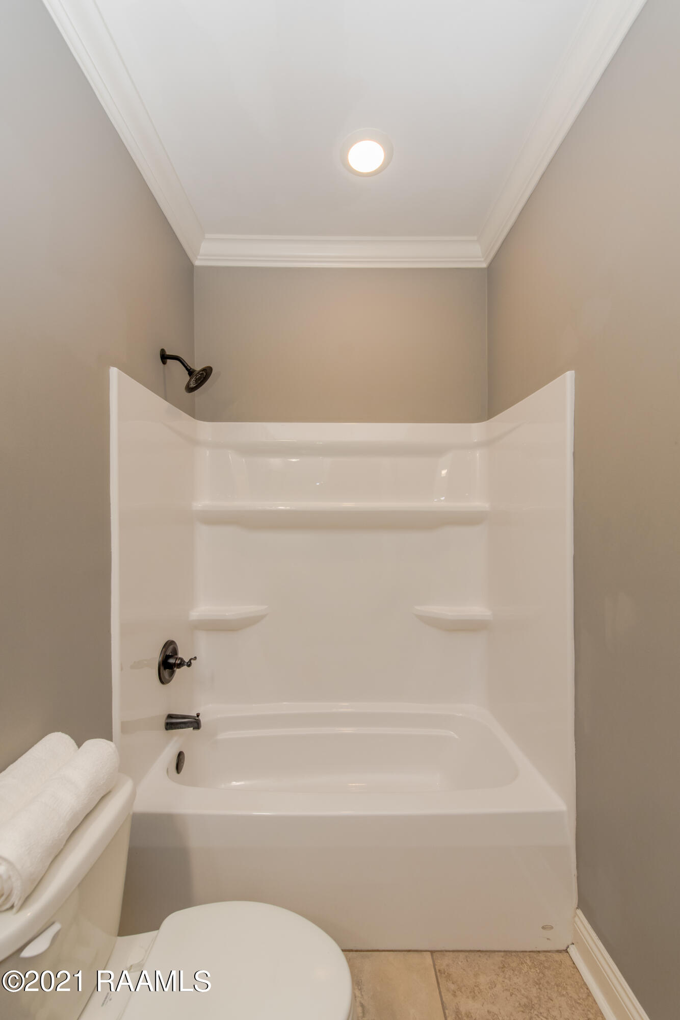 315 Hill Ridge Drive Youngsville, LA 70592 - Photo 30 of 34 Spare Bathroom