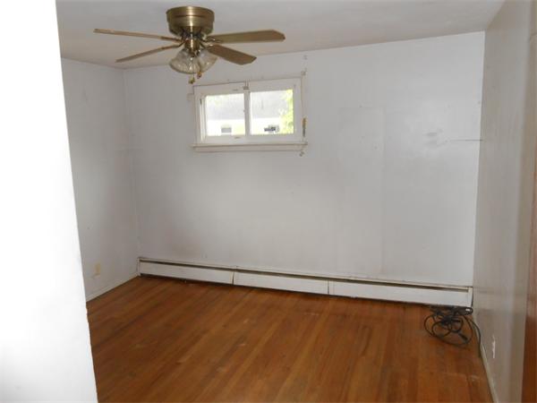 60 Brandon Avenue Springfield, MA 01119 - Photo 8 of 16 Gallery Image 8