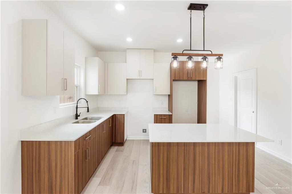 2312 Corales Street Mission, TX 78573 - Photo 6 of 36