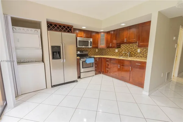 $2,500 | 8700 Southwest 133rd Avenue Road, Unit 223, Miami, FL 33183