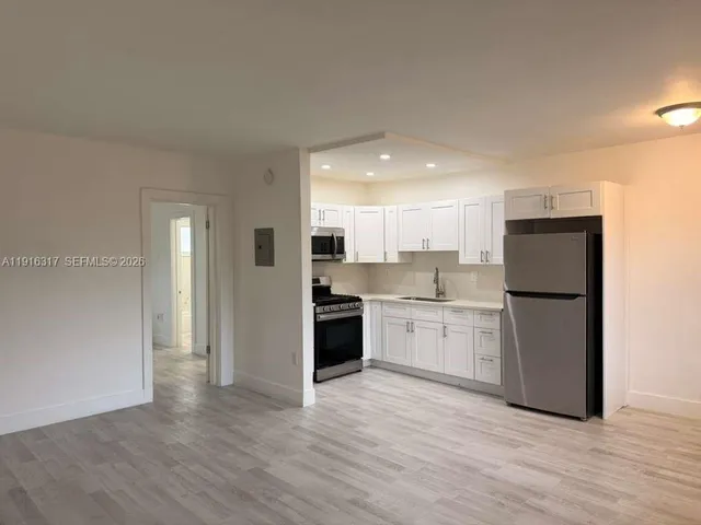 $1,690 | 1280 West 54th Street, Unit 322B, Hialeah, FL 33012