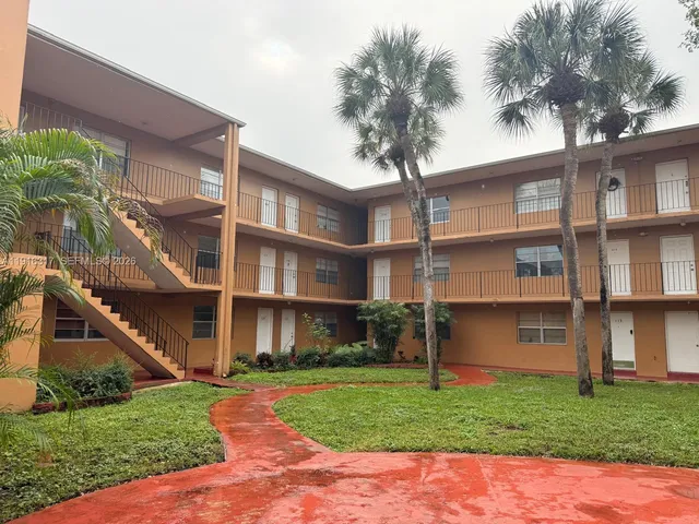 $1,690 | 1280 West 54th Street, Unit 322B, Hialeah, FL 33012