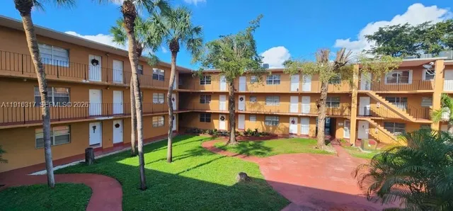 $1,690 | 1280 West 54th Street, Unit 322B, Hialeah, FL 33012