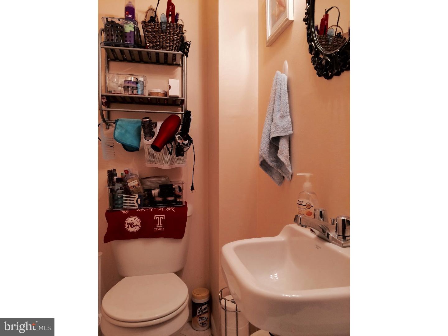 3827 Charteris Road Philadelphia, PA 19154 - Photo 8 of 19 Gallery Image 8