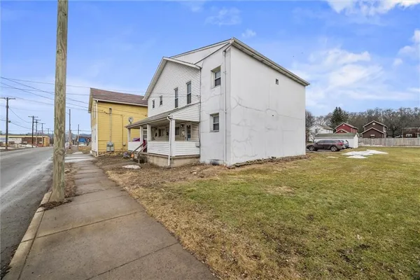 $125,000 | 725 South Mill Street, New Castle, PA 16101