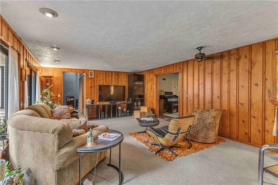 21757 Mastick Road Fairview Park, OH 44126 - Photo 14 of 37