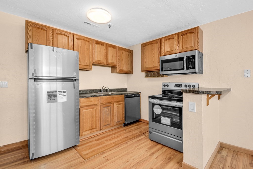 17 Federal Street, Unit 401 Worcester, MA 01608 - Photo 15 of 28 Gallery Image 15