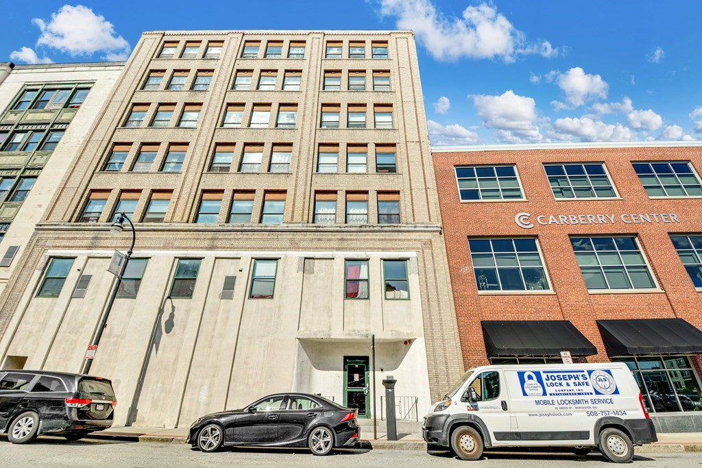 17 Federal Street, Unit 401 Worcester, MA 01608 - Photo 3 of 28 Gallery Image 3