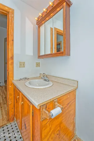 $300,000 | 1554 1st Street, Rensselaer, NY 12144