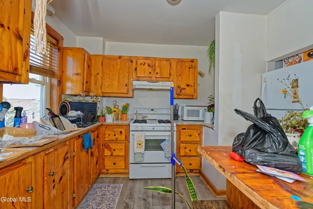 $300,000 | 1554 1st Street, Rensselaer, NY 12144