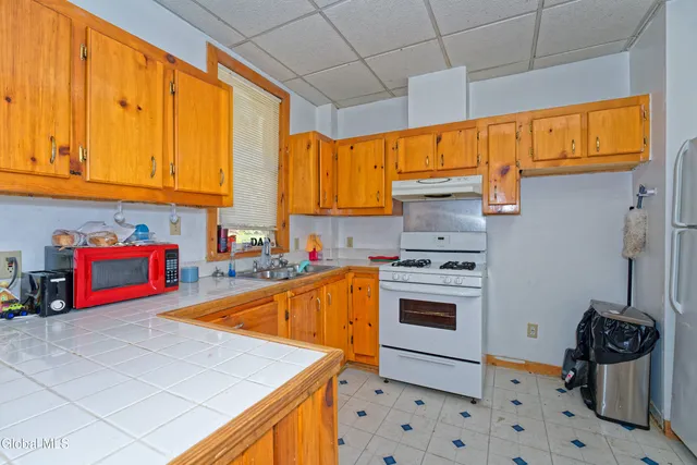 $300,000 | 1554 1st Street, Rensselaer, NY 12144