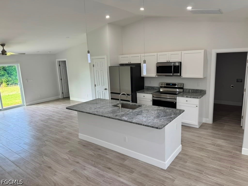 3707 32nd Street Southwest Lehigh Acres, FL 33976 - Photo 6 of 28