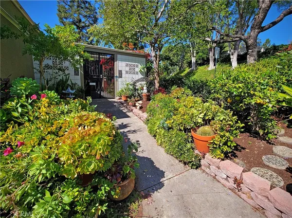 $449,000 | 494 Calle Cadiz, Unit A, Laguna Woods, CA 92637