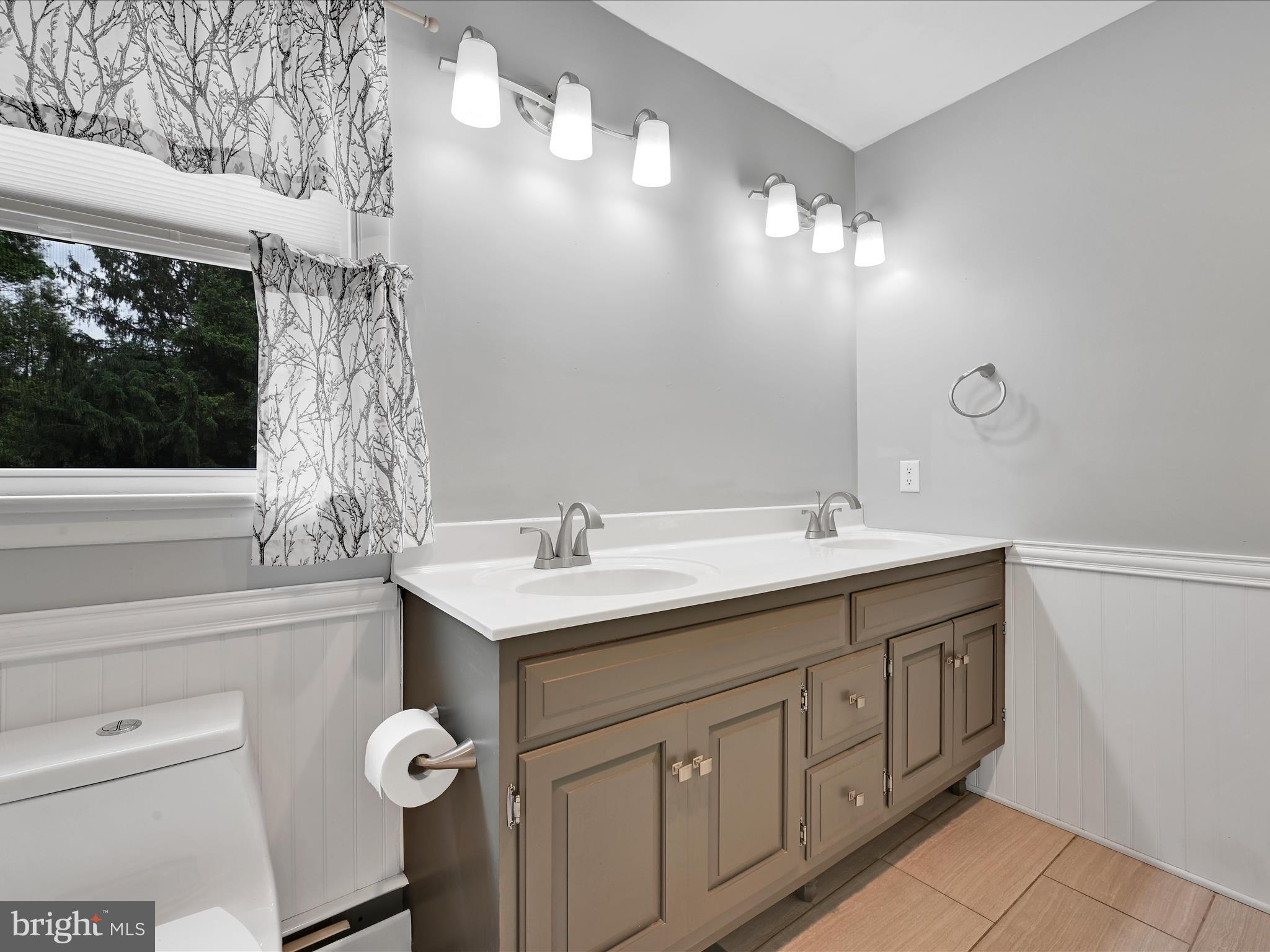 1321 Valley Road Lancaster, PA 17603 - Photo 18 of 35 MBR bath - dual vanity