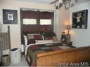 2305 Yale Boulevard Springfield, IL 62703 - Photo 4 of 7