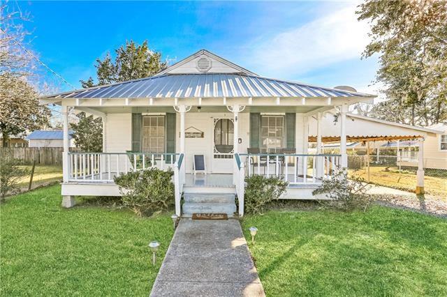 305 Morgan Street Madisonville, LA 70447 - Photo 1 of 13