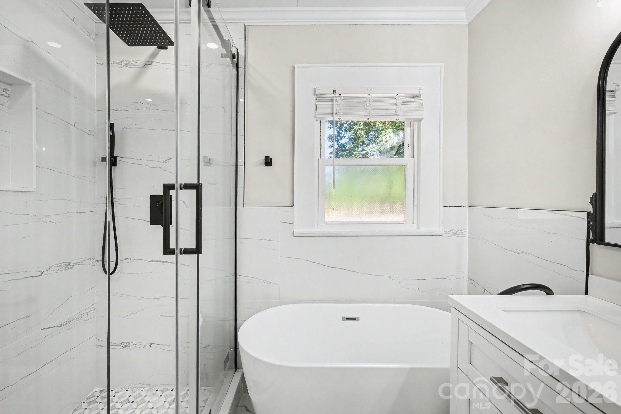 1601 Lawing Road Charlotte, NC 28216 - Photo 22 of 35 Gallery Image 22