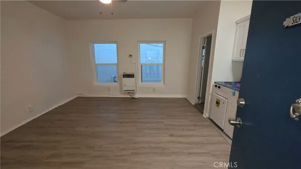 $1,300 | 3408 Sunset Boulevard, Unit 102, Los Angeles, CA 90026