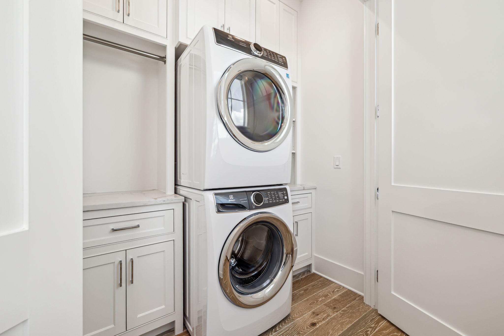 323 Pompano St Inlet Beach Inlet Beach, FL 32461 - Photo 49 of 79 a utility room with dryer and washer