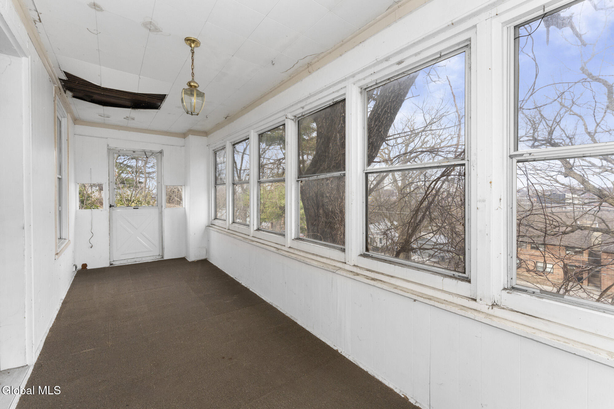 1498 2nd Street Rensselaer, NY 12144 - Photo 4 of 32 1 Porch 2