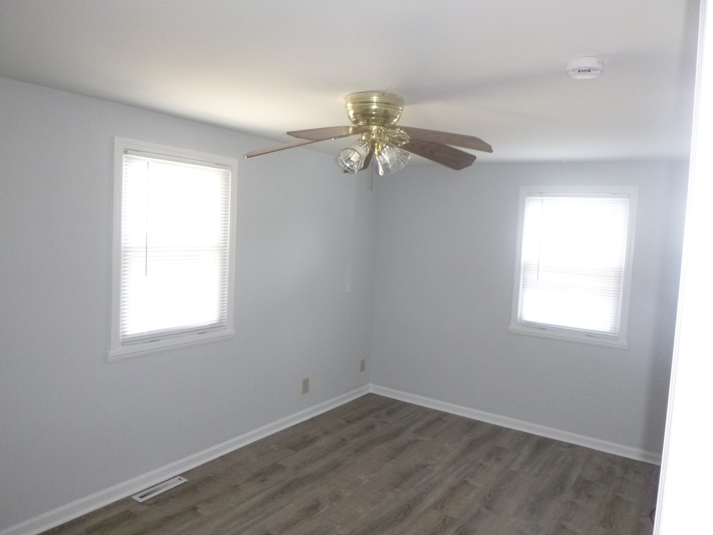 116 Del Rio Road Carpentersville, IL 60110 - Photo 24 of 27 Gallery Image 24