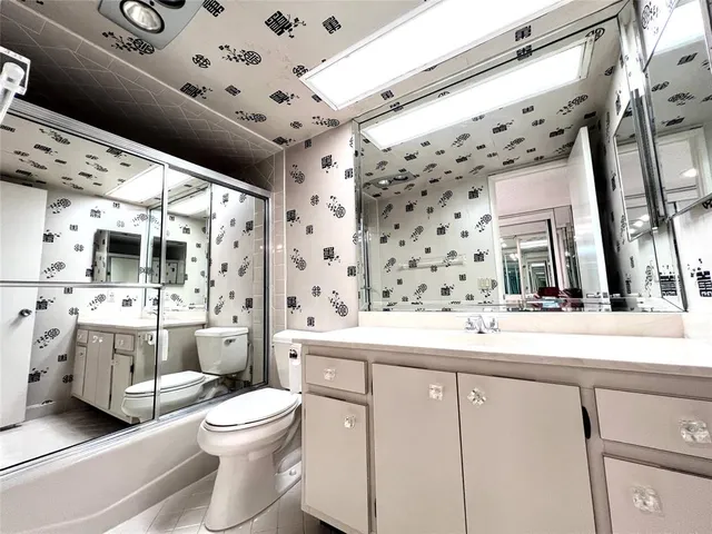 $245,000 | 800 Cypress Grove Drive, Unit 106, Pompano Beach, FL 33069