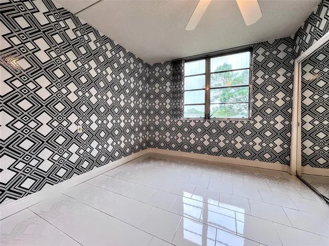 $245,000 | 800 Cypress Grove Drive, Unit 106, Pompano Beach, FL 33069