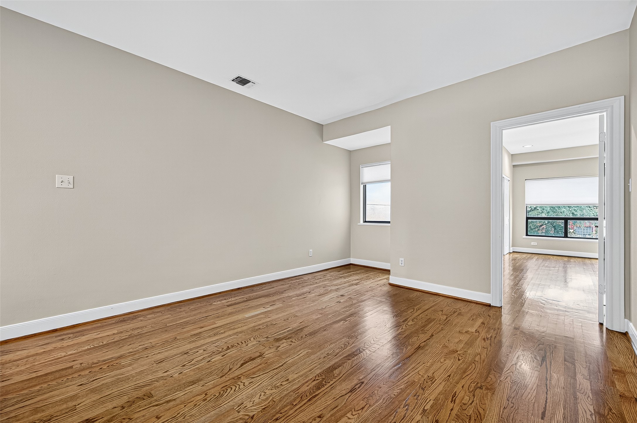 3027 Bissonnet Street Houston, TX 77005 - Photo 27 of 47 Perfect space for a reading nook, living room or home office