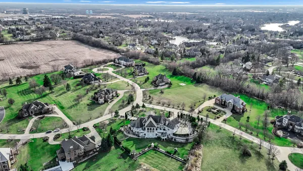 $2,800,000 | 15 Terra Vita Court, South Barrington, IL 60010