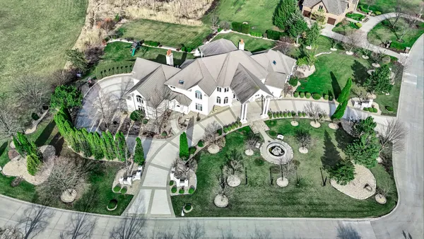$2,800,000 | 15 Terra Vita Court, South Barrington, IL 60010