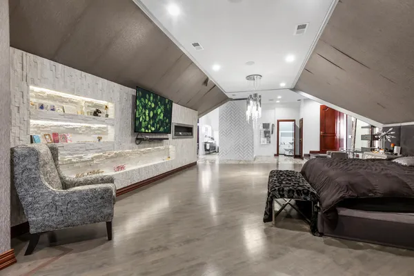 $2,800,000 | 15 Terra Vita Court, South Barrington, IL 60010