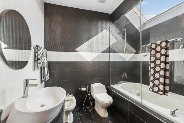 $2,800,000 | 15 Terra Vita Court, South Barrington, IL 60010