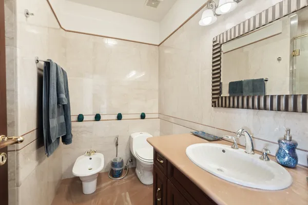 $2,800,000 | 15 Terra Vita Court, South Barrington, IL 60010