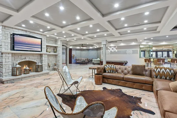 $2,800,000 | 15 Terra Vita Court, South Barrington, IL 60010