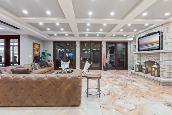 $2,800,000 | 15 Terra Vita Court, South Barrington, IL 60010