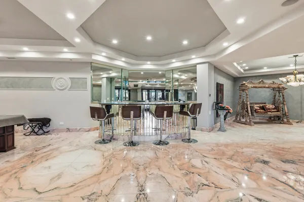 $2,800,000 | 15 Terra Vita Court, South Barrington, IL 60010