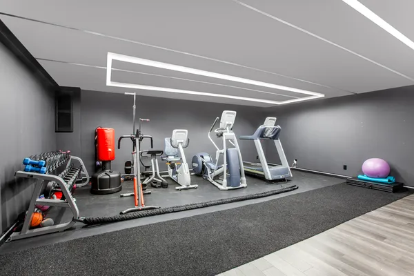 $2,800,000 | 15 Terra Vita Court, South Barrington, IL 60010