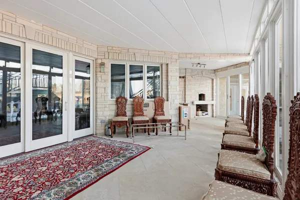 $2,800,000 | 15 Terra Vita Court, South Barrington, IL 60010